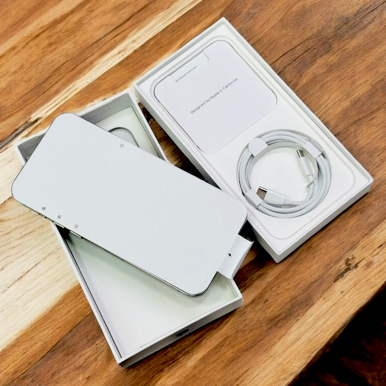 Iphone 15 Pro Max Dummy- White
