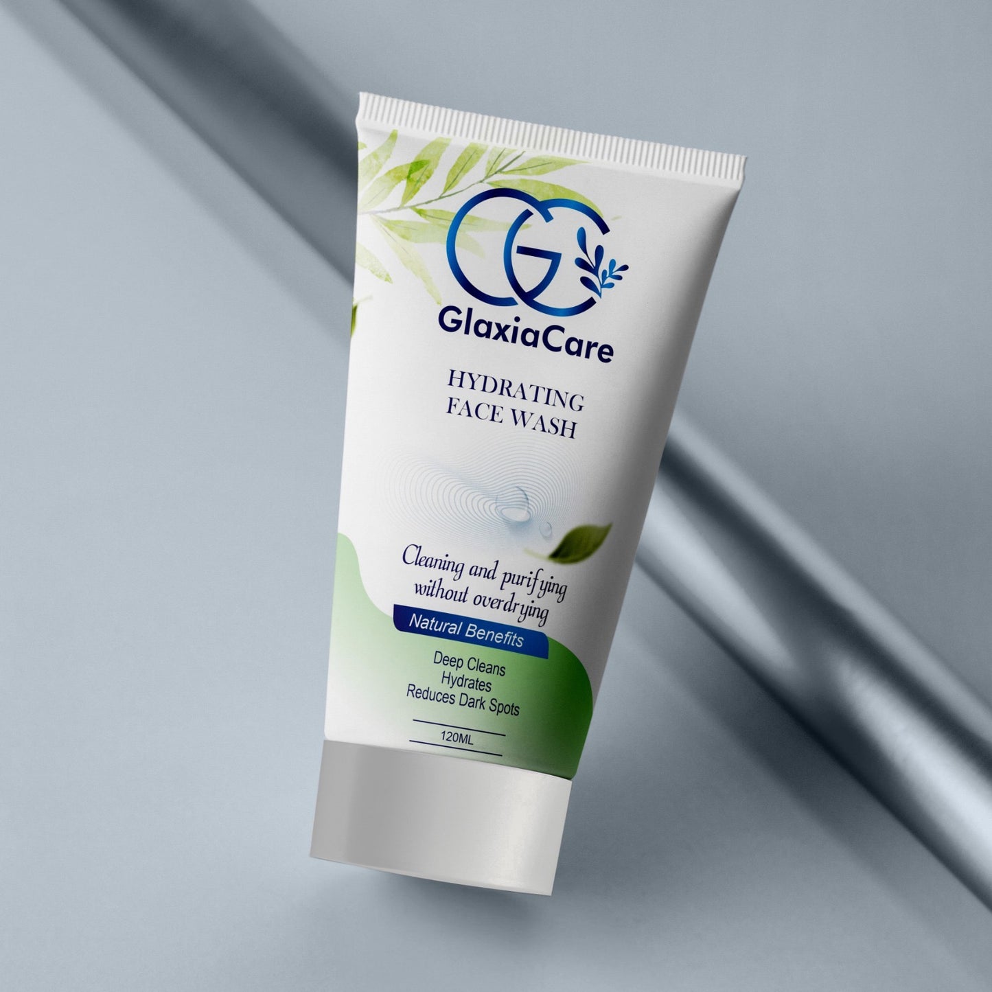 Hydrating Face Wash Cleaning and purif ying without overdrying