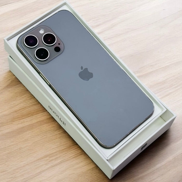 Iphone 15 Pro Max Dummy- White