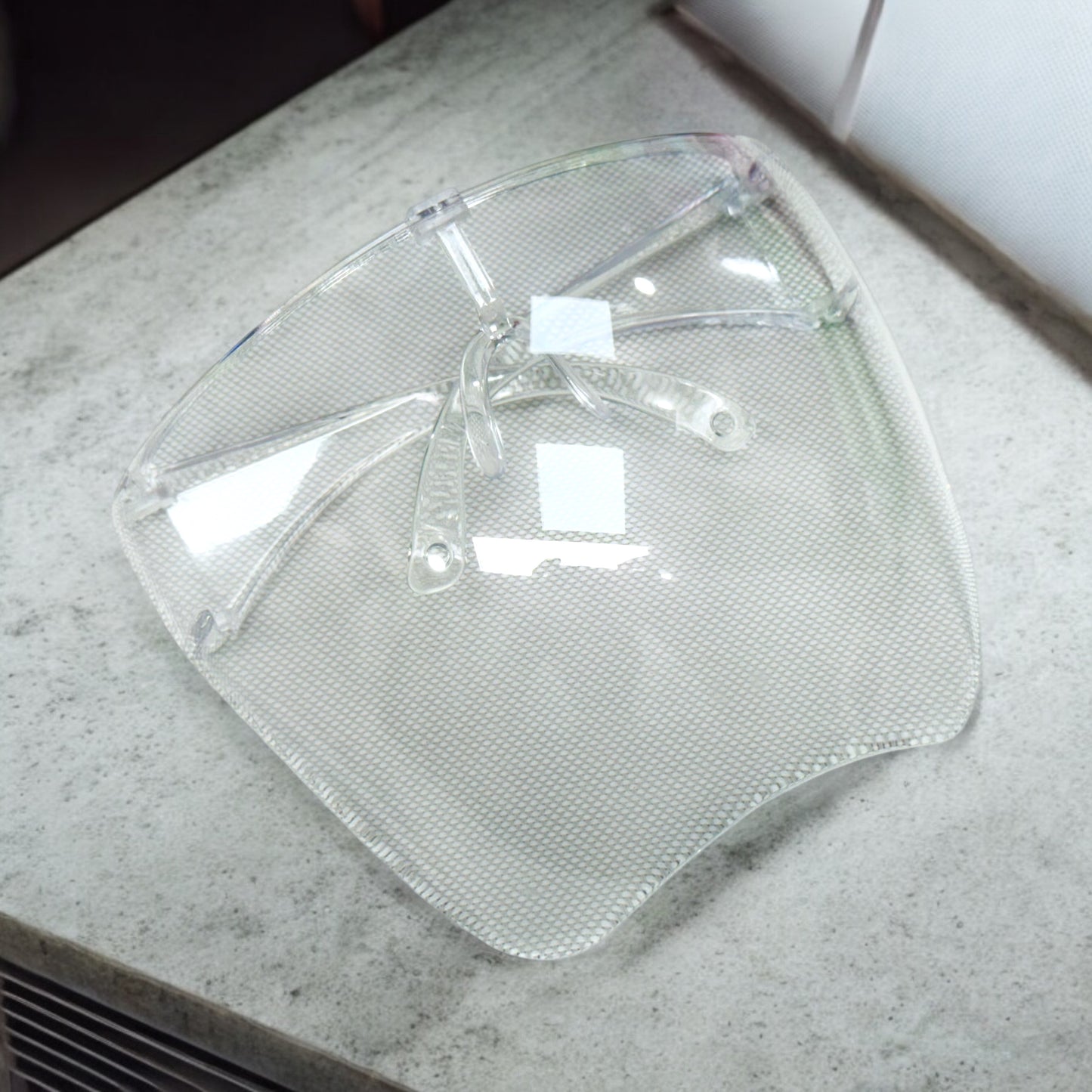 Men's and women's protective glasses, face shield