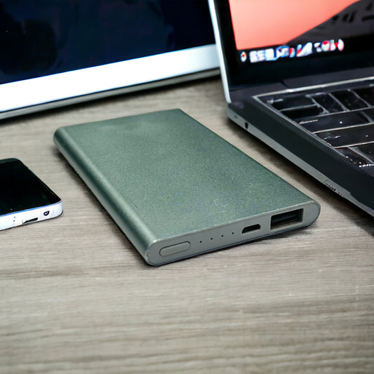 4000mAh and 5000mAh Slim, Portable Power Bank - Fast Charging