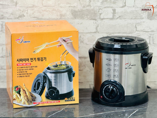 Deep Fryer with packaging box, 1 litre capacity, immersed heating element, variable temperature control, and cool zone area.