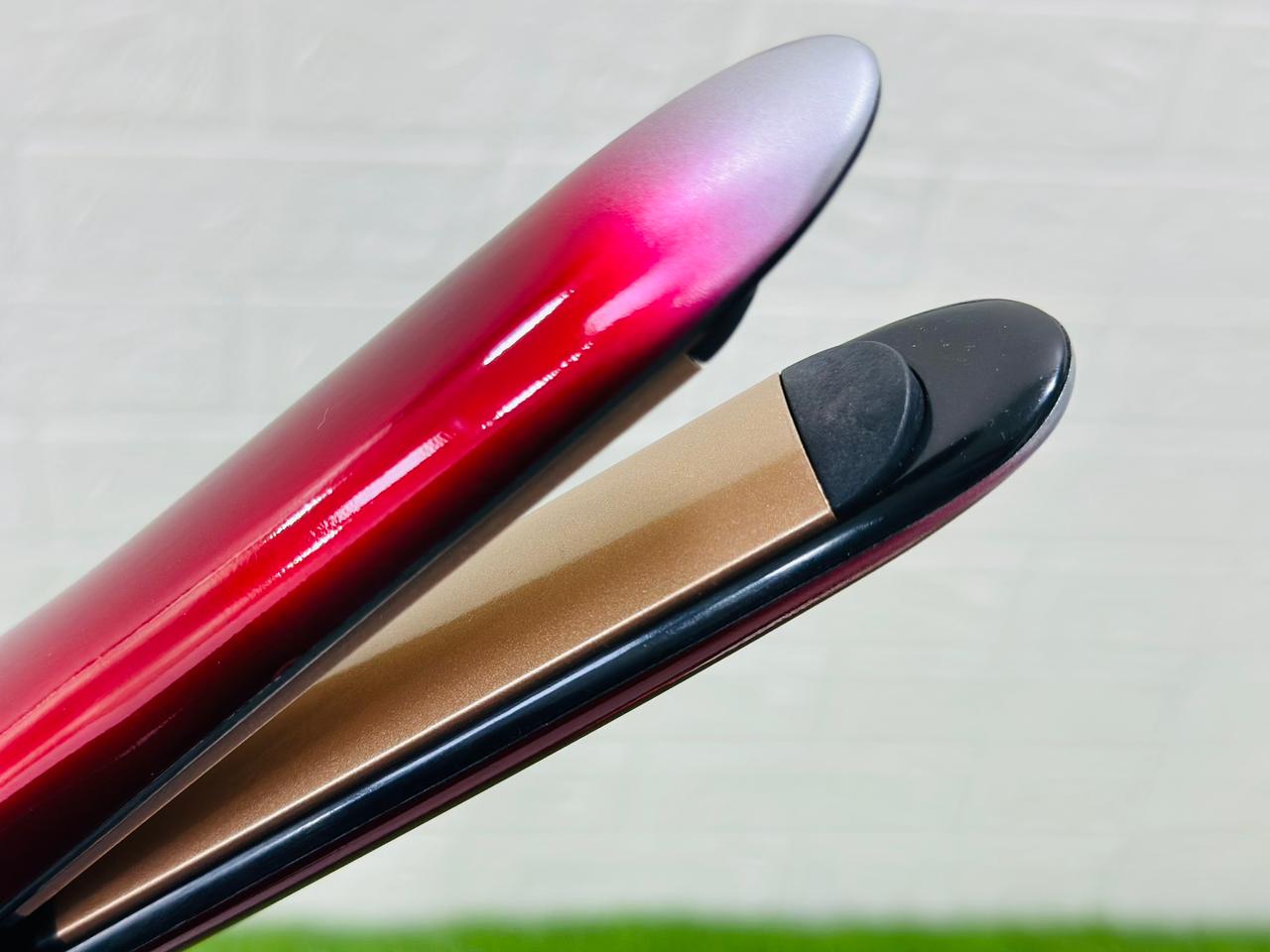 Riwa red hair straightener