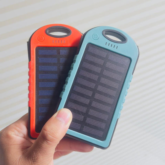 2x 5000mah solar power bank
