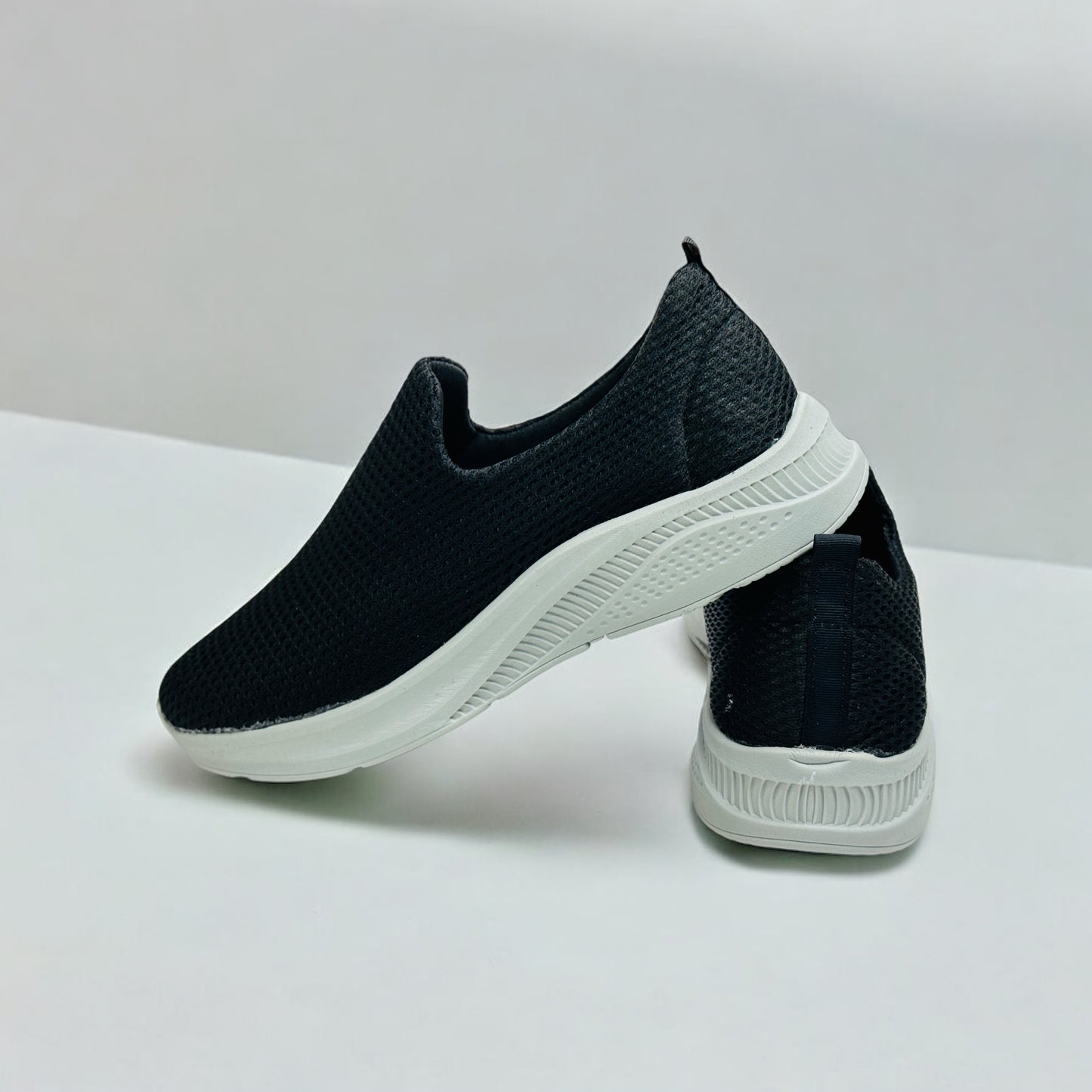 Black Grey Fly Knitted Running Sneakers