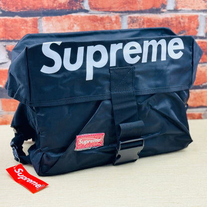 Supreme Shoulder Bag | Black