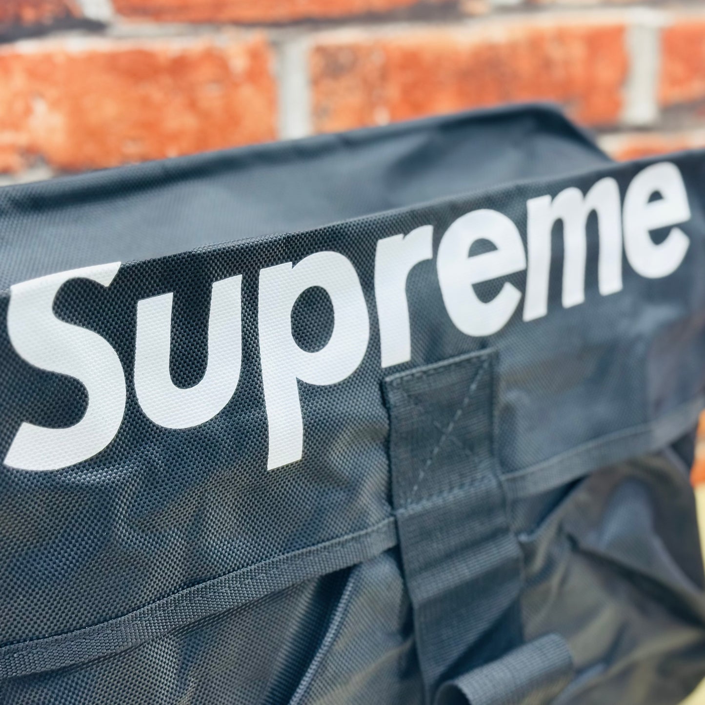 Supreme Shoulder Bag | Black