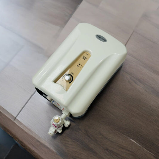 Instant Electric Water Geyser - Armaa Store Pk