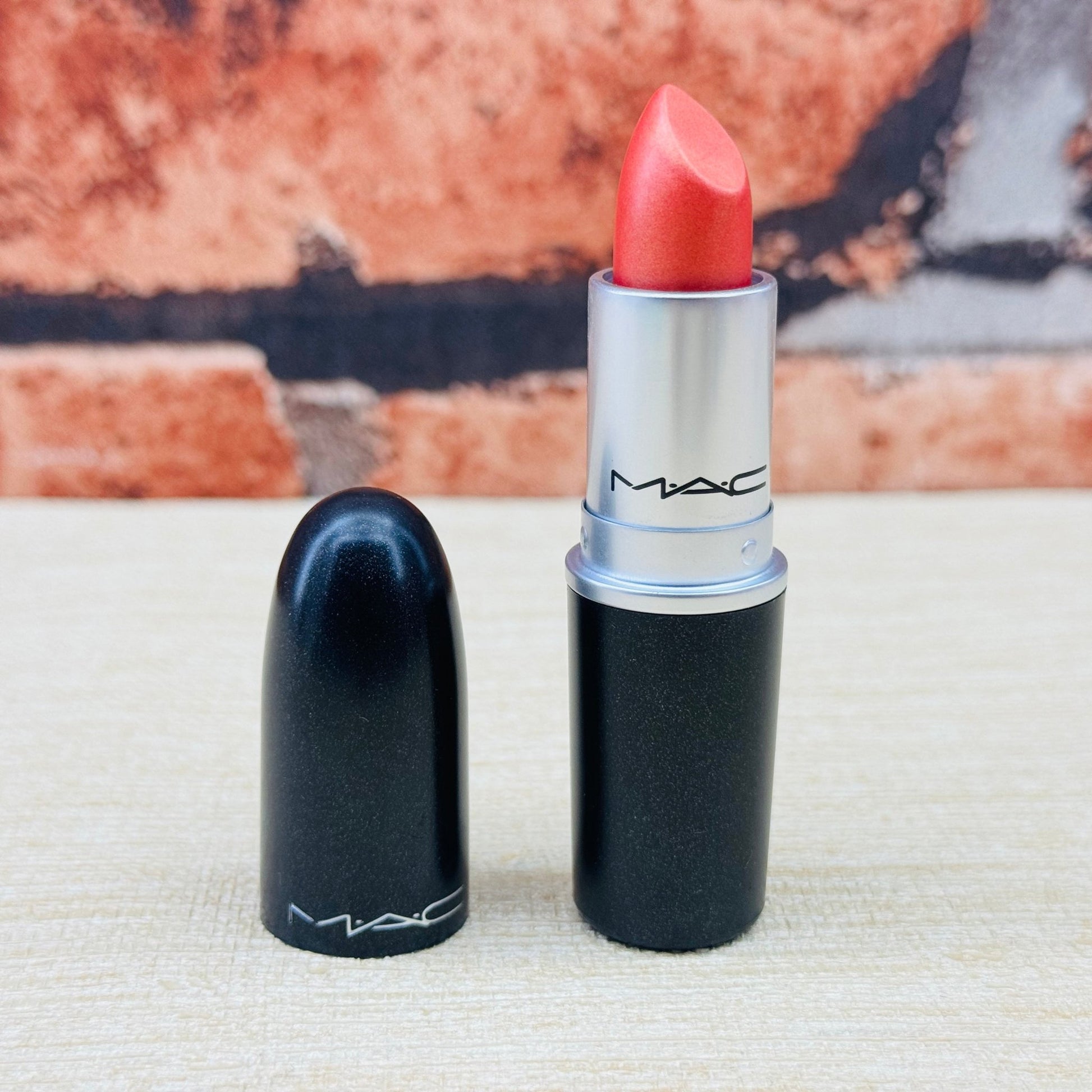 MAC FROST LIPSTICK Rouge a Levres | CB-96 - Armaa Store Pk