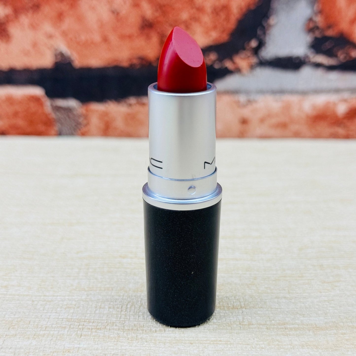 MAC FROST LIPSTICK Rouge a Levres | Chili - Armaa Store Pk