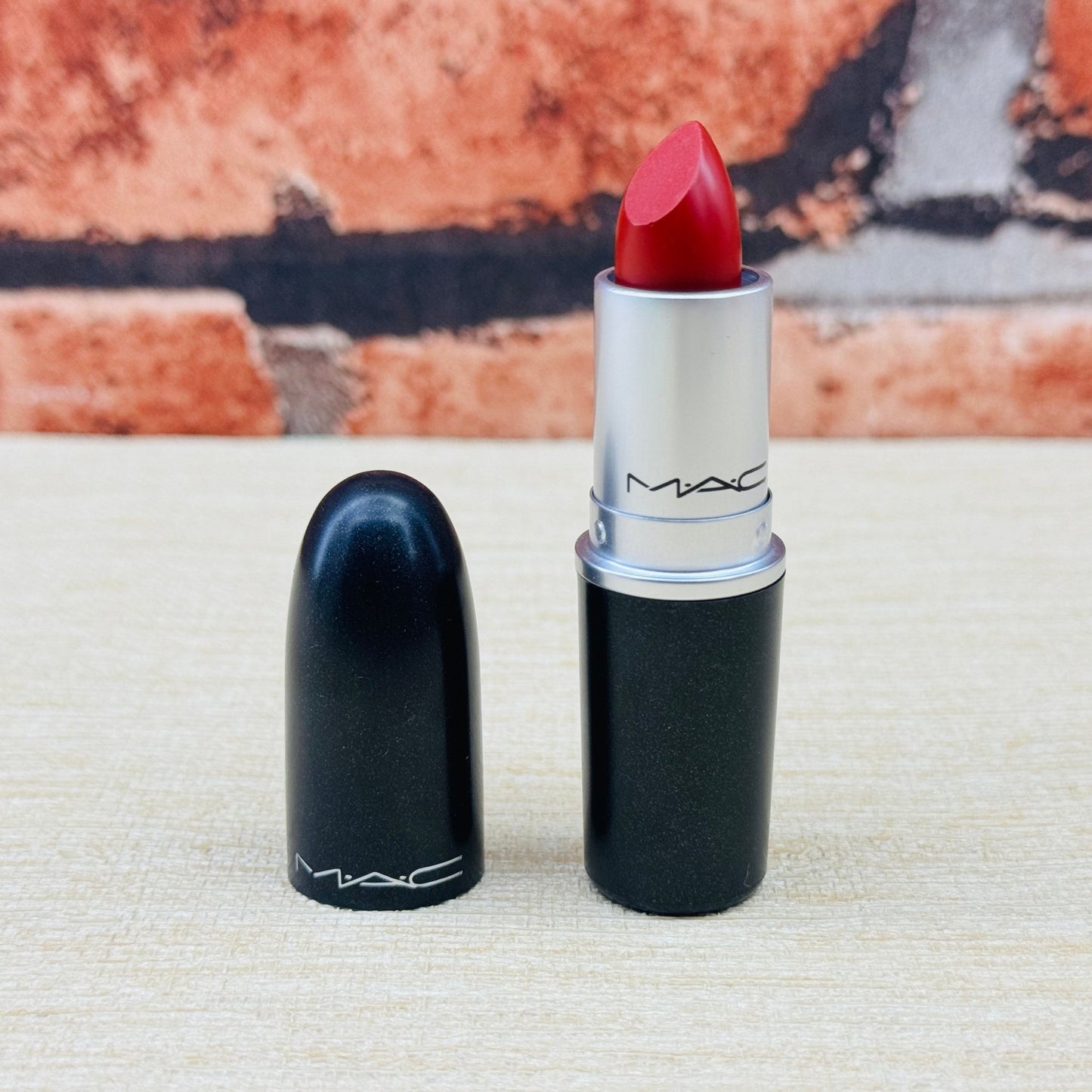 MAC FROST LIPSTICK Rouge a Levres | Chili - Armaa Store Pk
