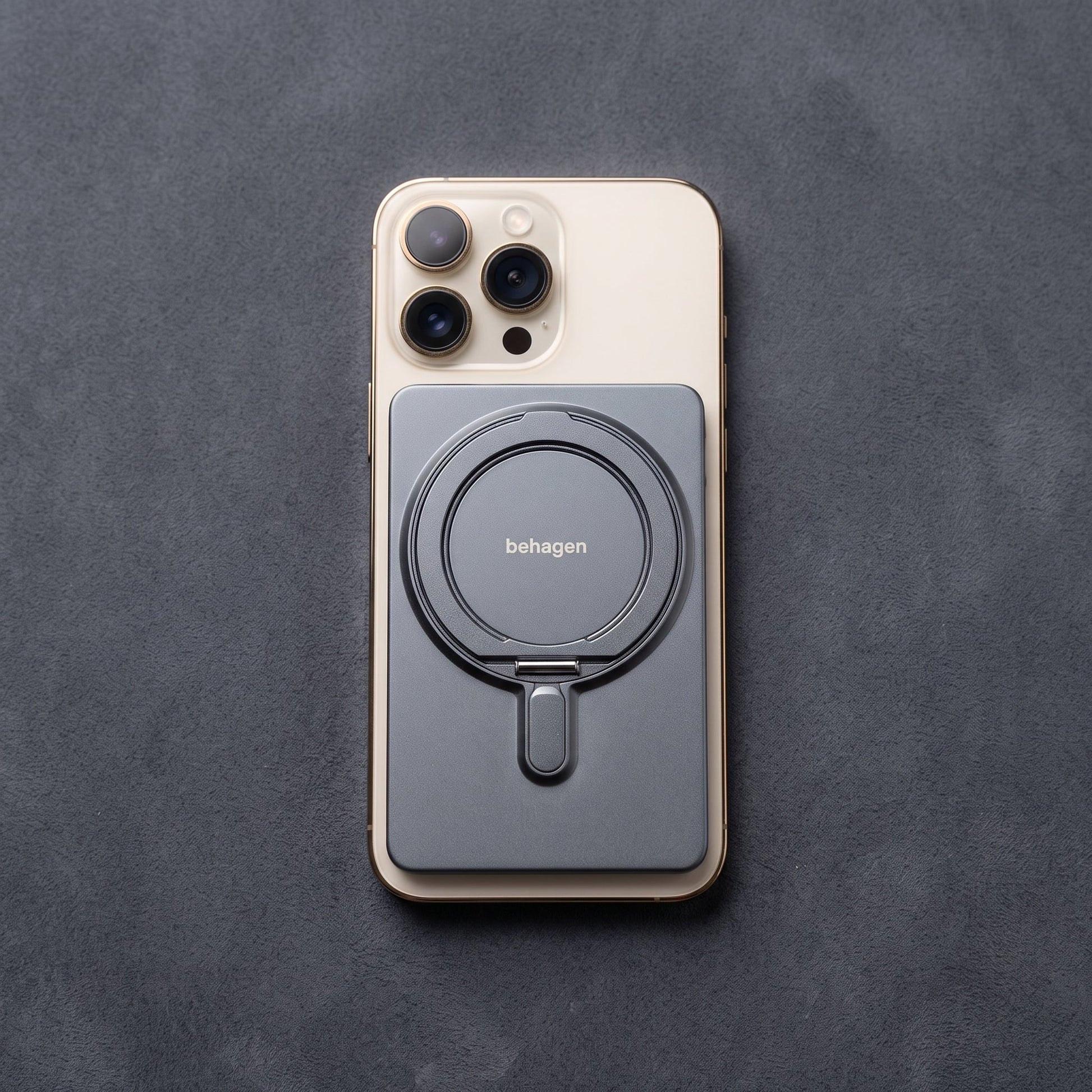 MagSafe 5000mAh 20W Fast Charging Power Bank | Magnetic Wireless Charger - Armaa Store Pk