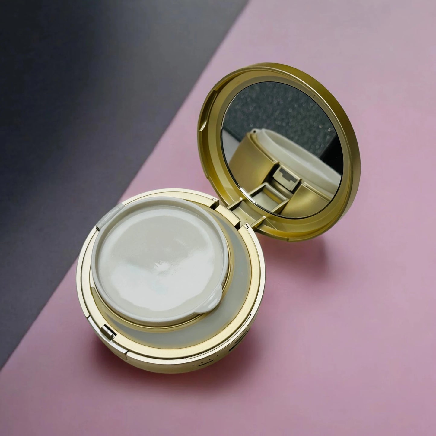 Makeup Base With 6800mAh Power Bank and LED Light - Armaa Store Pk