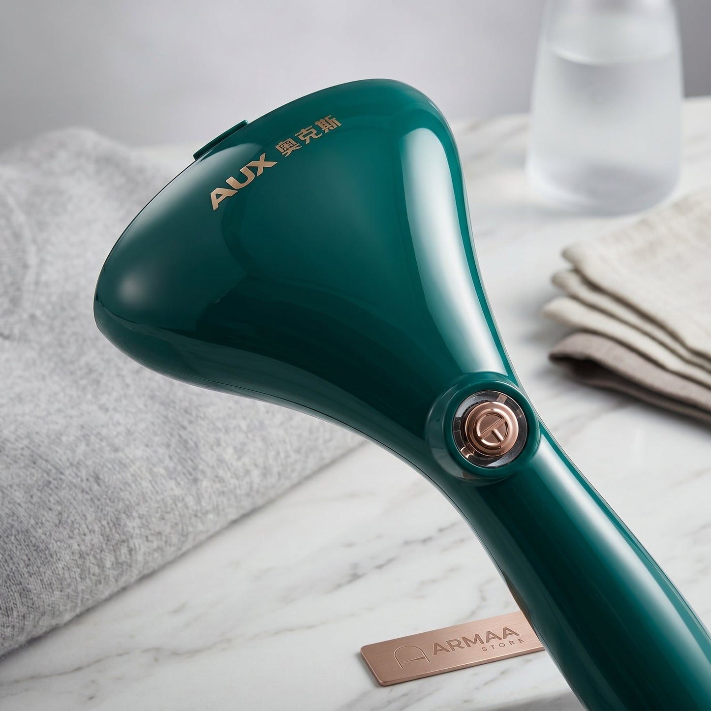 Nanjiren Handheld Steam Iron | Garment Steamer - Armaa Store Pk